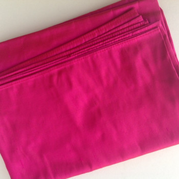 0018 Etole en soie sauvage fuchsia disponible immédiatement