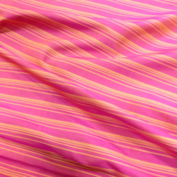 Soie imprimée fuchsia à rayures orange