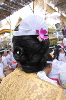 chignon bali